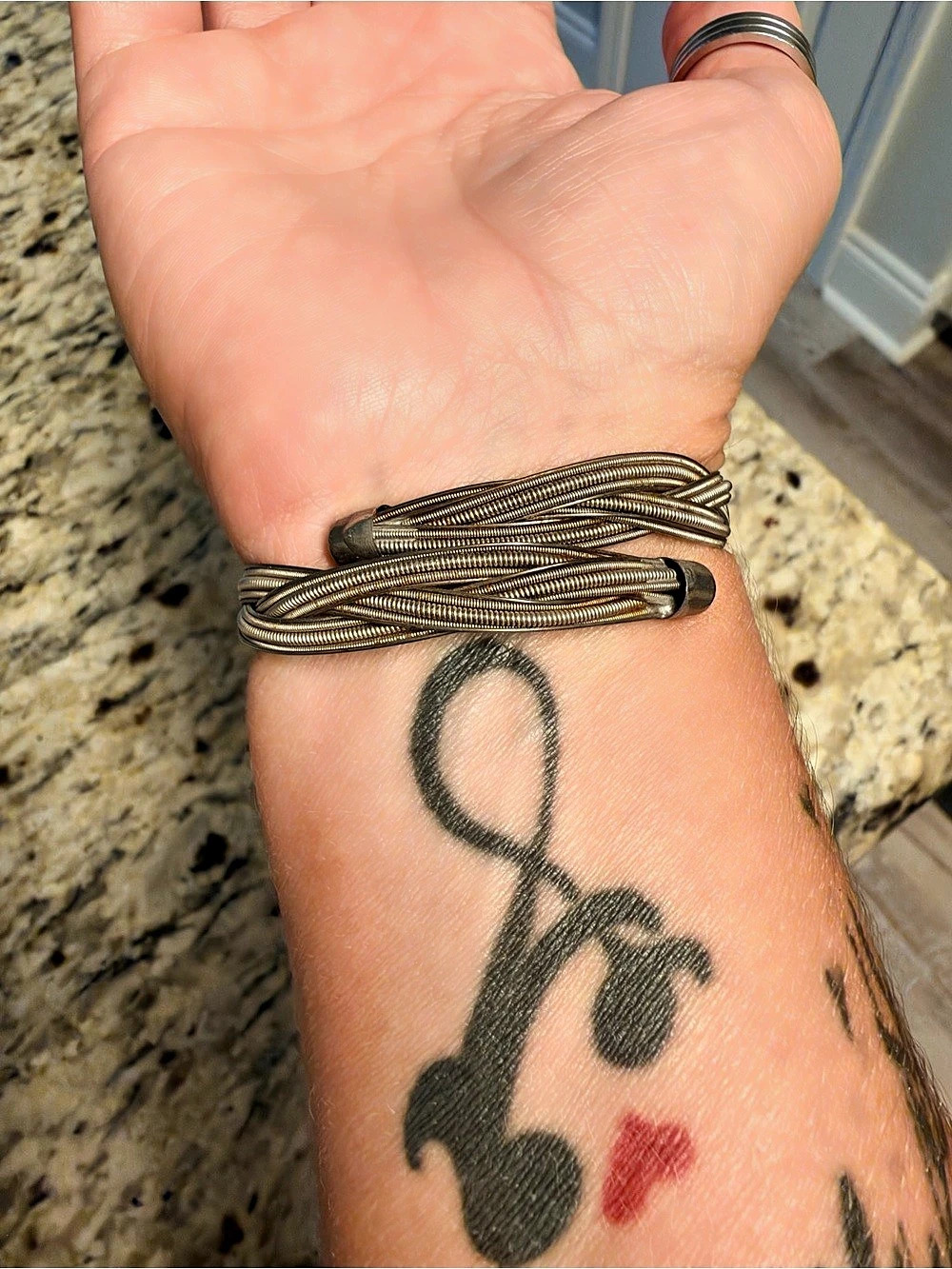Guitar string wrap bracelet - Picture 2 of 2